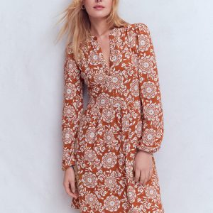 Amy Short Jersey Dress-Brown. Decorative Blossom