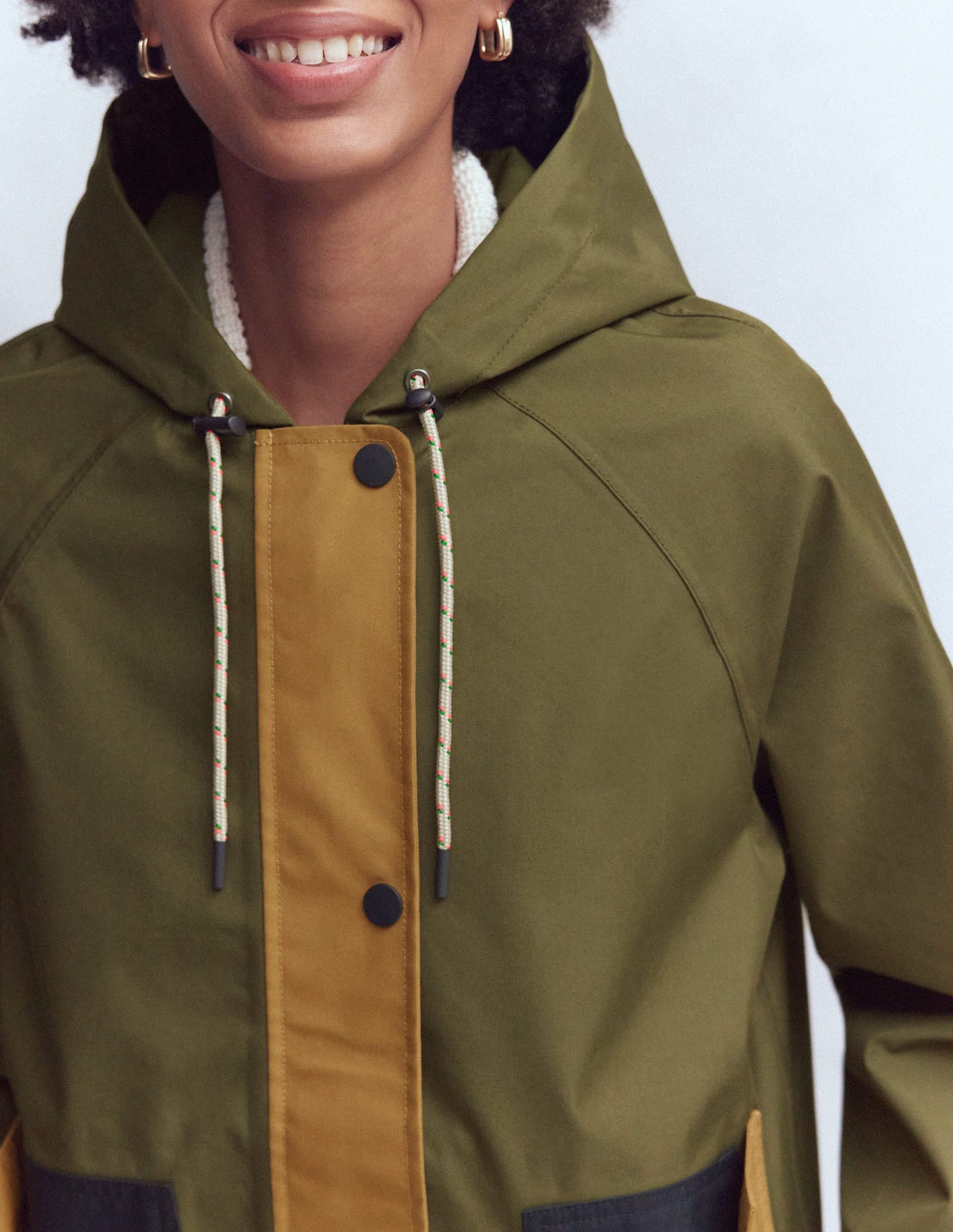 Lightweight Rain Mac-Woodland Green. Colourblock - Image 2