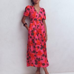 Pleated V-Neck Dress-Pink. Elaborate Blossom