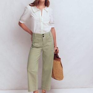 Patch Pocket Cropped Pants-Soft Green