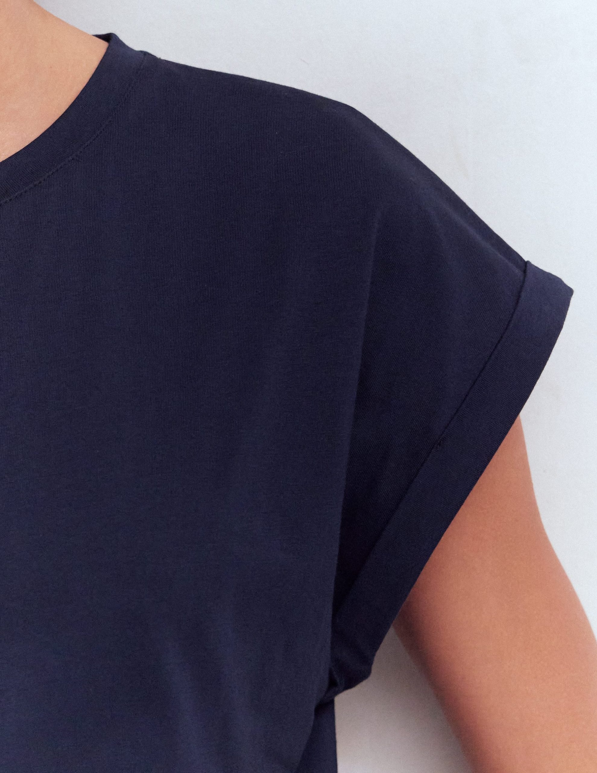 Ren Turn Back T-shirt-Navy - Image 2