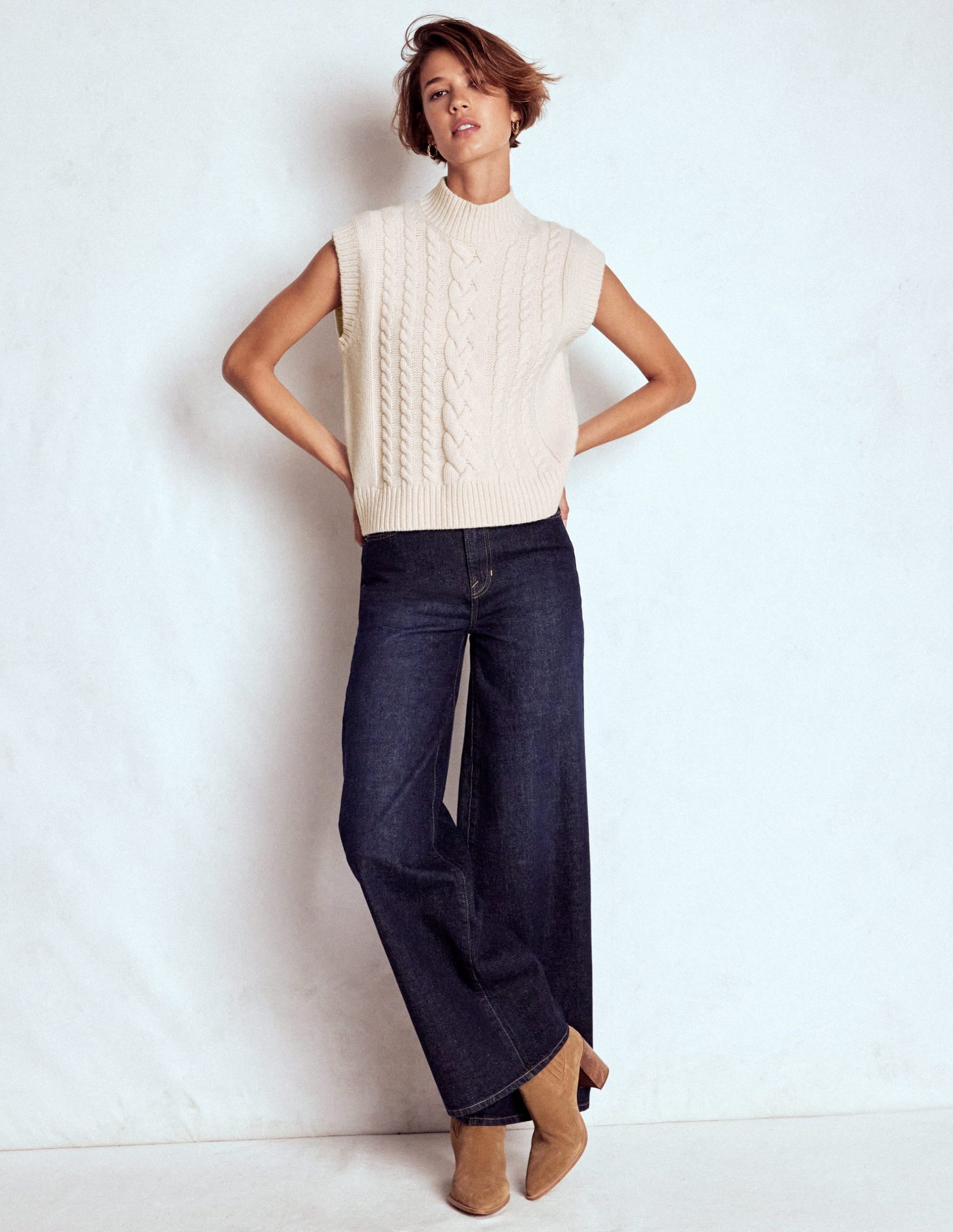 Amara Merino Cable Vest-Warm Ivory - Image 4