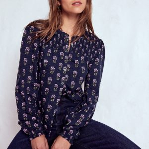 Elsa Smocked Yoke Jersey Shirt-Navy. Woodblock Flower