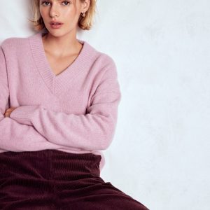 Marion Merino V-neck Sweater-Blush Pink