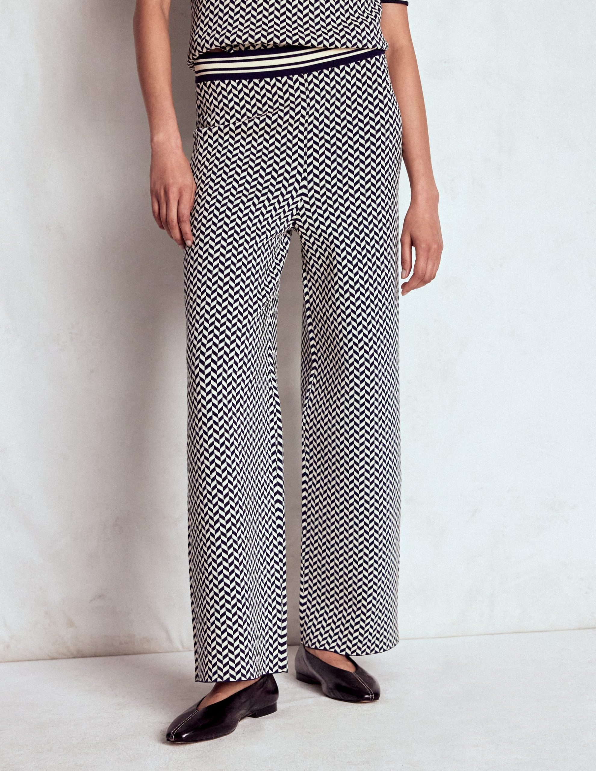 Jacquard Knitted Trousers-Geo Navy and Ivory Jacquard - Image 4