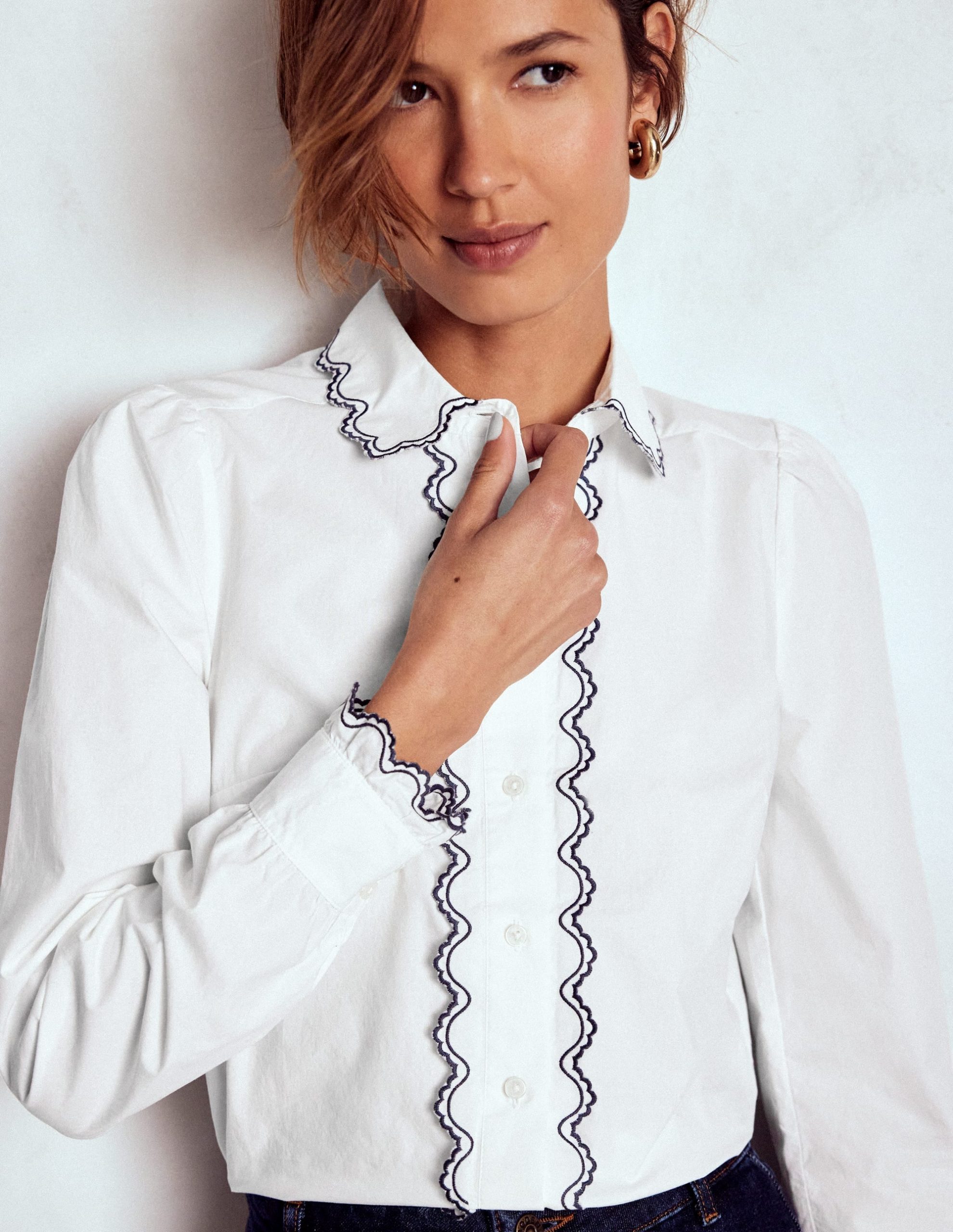 Embroidered Cotton Shirt-White. Navy Embroidery - Image 5