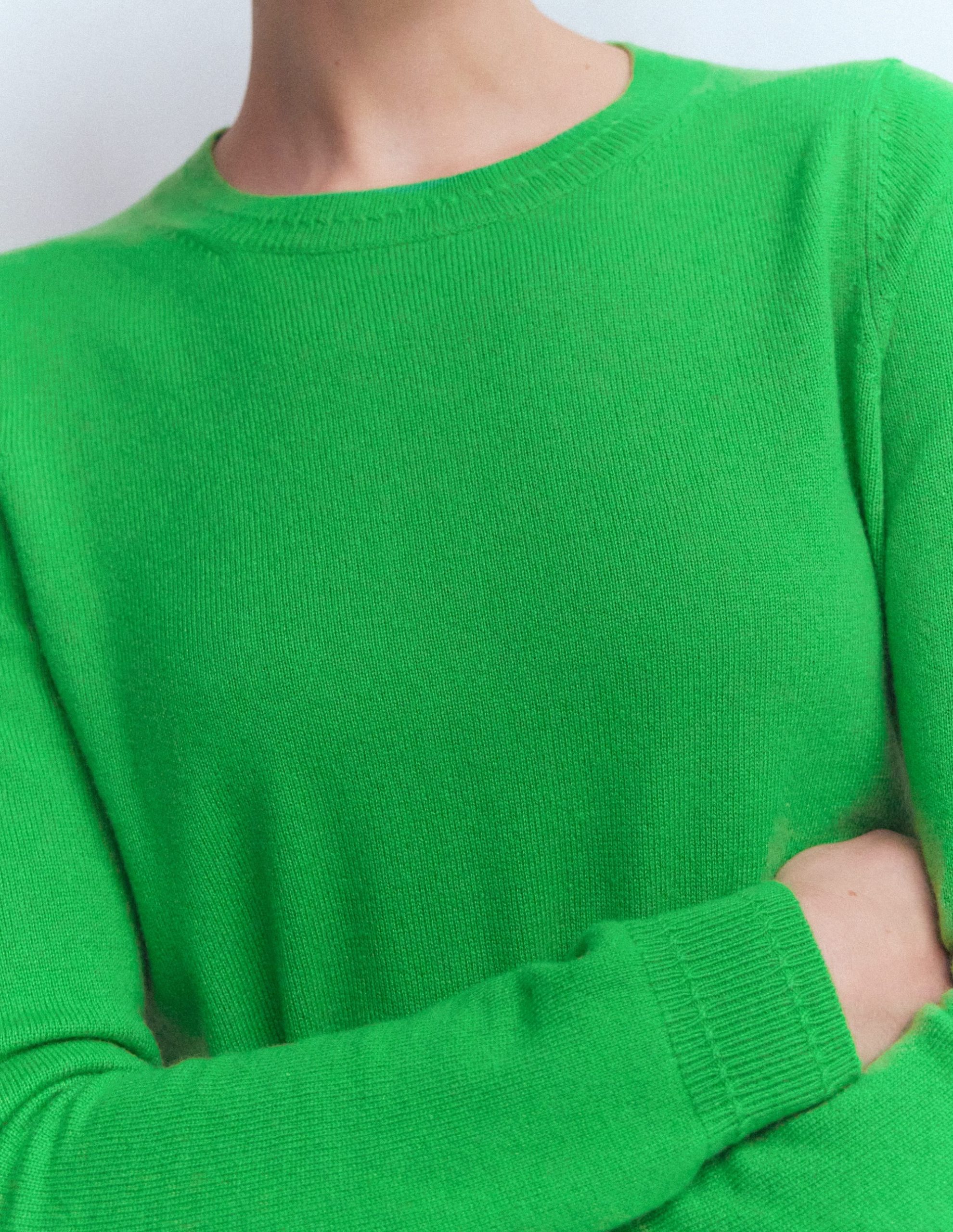Eva Cashmere Crew Neck Sweater-Sapling Green - Image 2