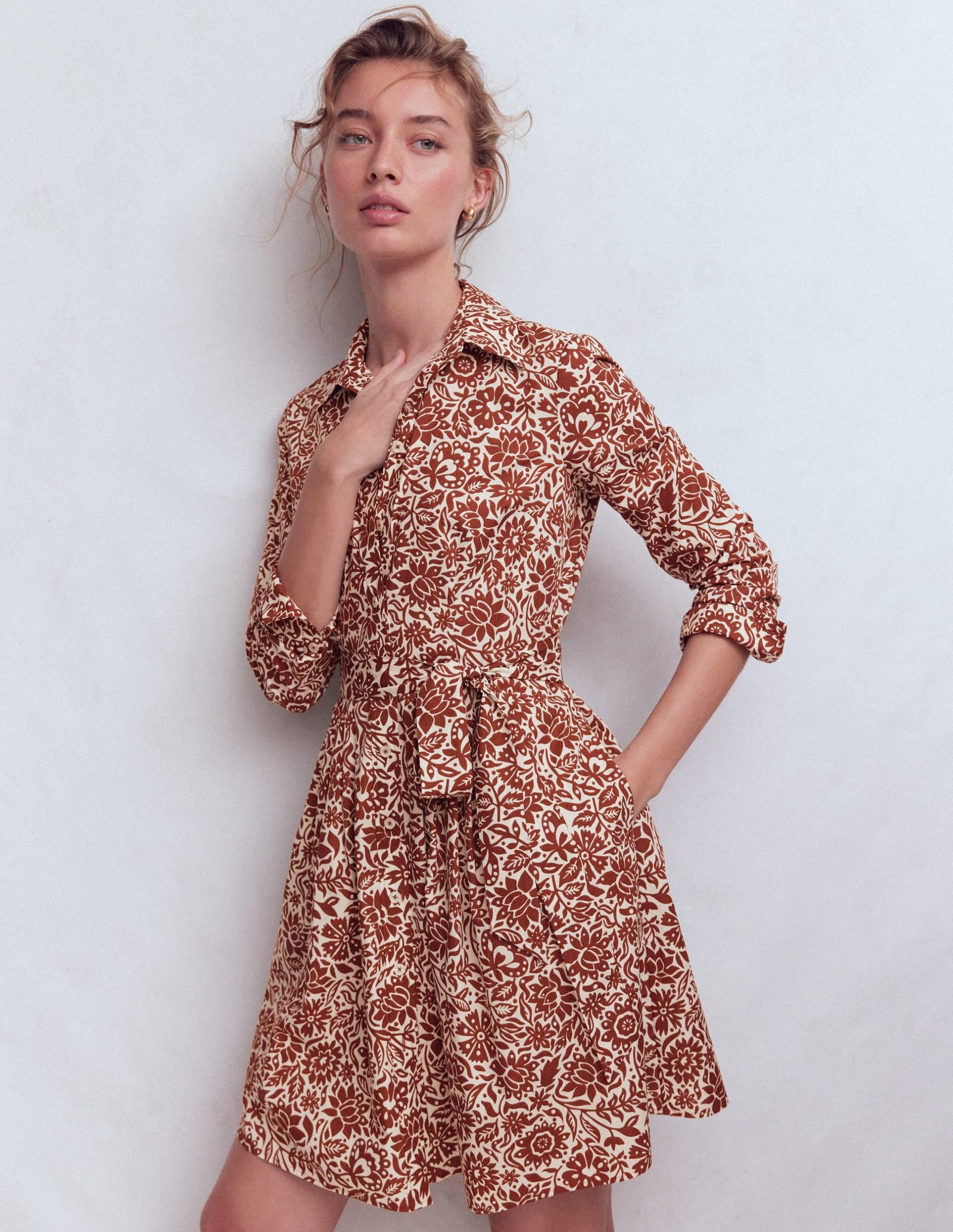 Alexa Long Sleeve Short Dress-Brown. Meadow Scatter - Image 5
