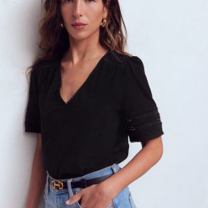 Poppy Trim V Neck T-Shirt-Black